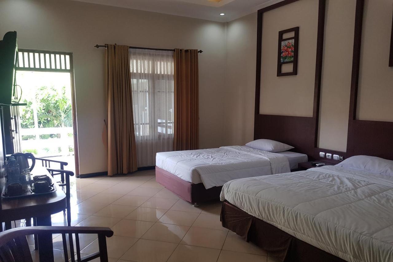Oyo 2671 Wisma Djaja Syariah Bojonegoro Luaran gambar